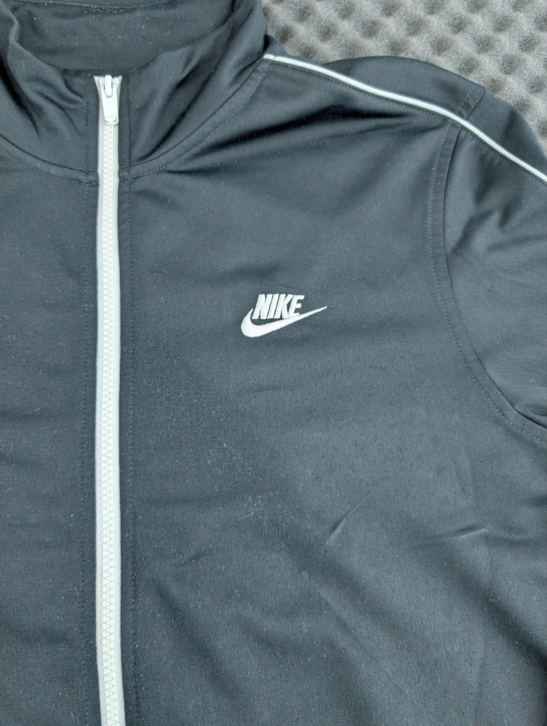 Nike Trainingsjacke Schwarz / Track Jacket mit weißem Reißverschluss Gr. M – Bild 2