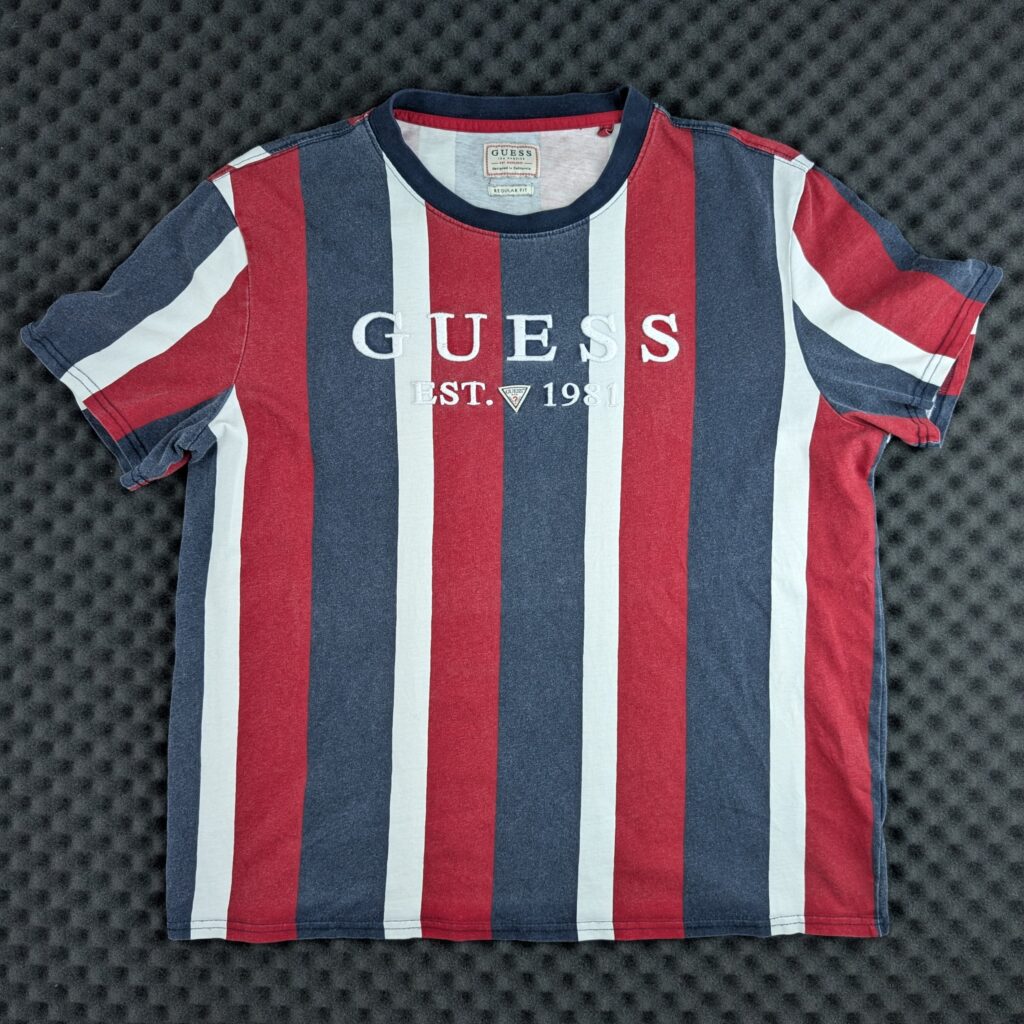 Guess Vertical Stripe Logo T-Shirt Gr. S